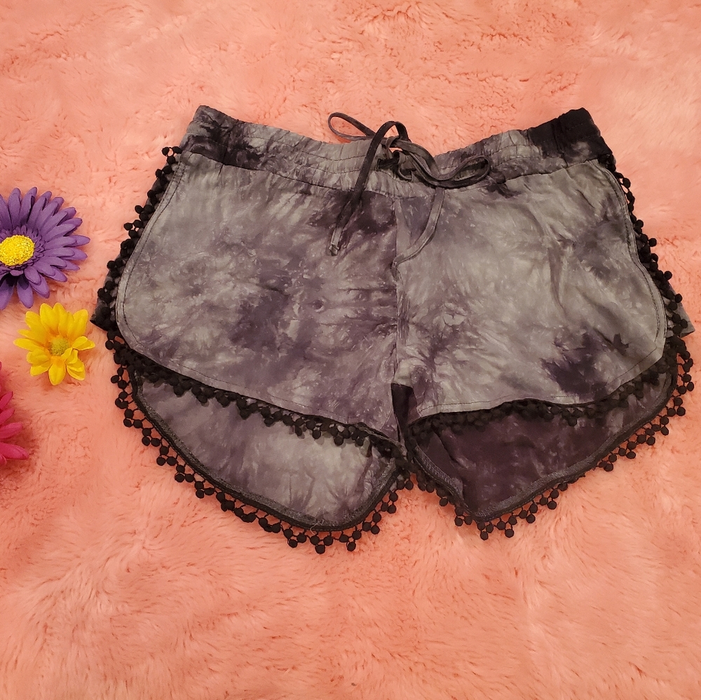 Zumiez tie-dye pom shorts - Picture 13 of 14